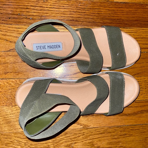 Steve Madden Women’s Platform Sandals: Olive green - Picture 2 of 4